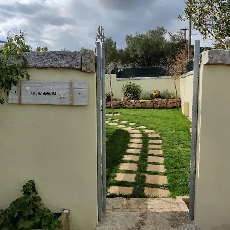 La Locandina Feriehus Olbia